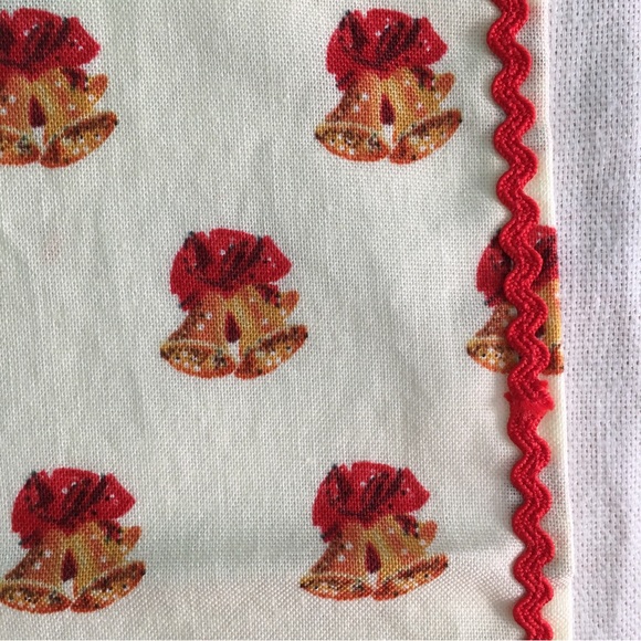 🔔 Handmade Vintage Style Golden Bells Napkins, Set of 2 🔔 - Picture 12 of 16